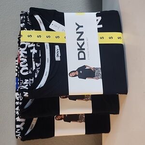 DKNY Ladies' 2-piece Pajama Set New